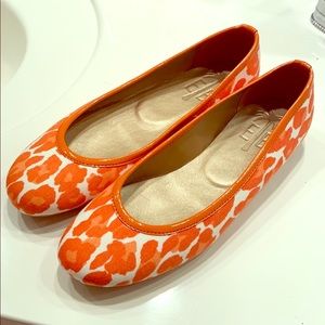 Orange leopard flats